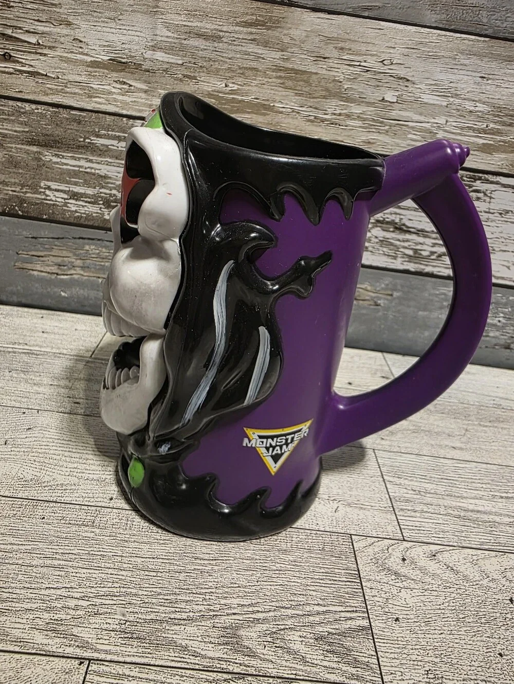 Monster Jam Grave Digger Plastic Mug
